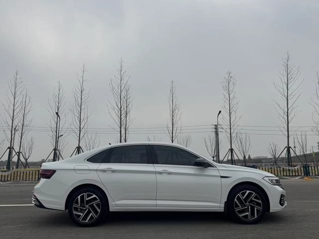 Volkswagen Sagitar 2023 300TSI DSG Premium Edition exterior photo 4