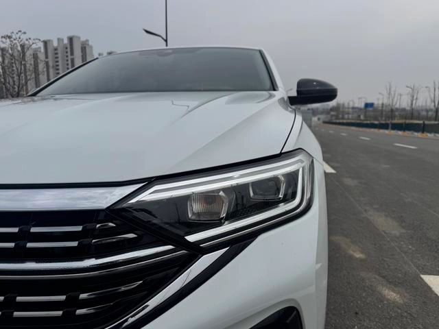 Volkswagen Sagitar 2023 300TSI DSG Premium Edition exterior photo 7