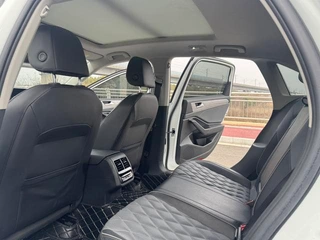 Volkswagen Sagitar 2023 300TSI DSG Premium Edition interior photo 12