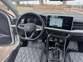 Volkswagen Sagitar 2023 300TSI DSG Premium Edition interior photo 18