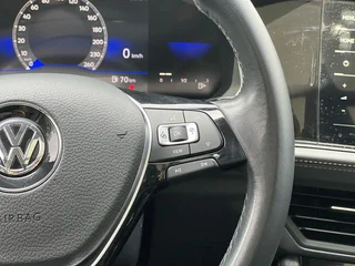 Volkswagen Sagitar 2021 280TSI DSG Premium Edition interior photo 20