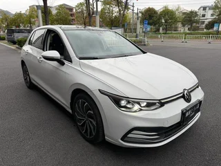 Volkswagen Golf 2021 280TSI DSG 30 Юбилейное издание экстерьер фото 3 Volkswagen Golf 2021 280TSI DSG 30 Юбилейное издание экстерьер фото 3