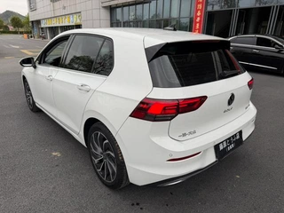 Volkswagen Golf 2021 280TSI DSG 30 Юбилейное издание интерьер фото 9 Volkswagen Golf 2021 280TSI DSG 30 Юбилейное издание интерьер фото 9