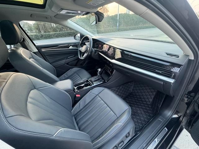 Volkswagen Passat 2023 Restyling 330TSI Star Elite Edition interior photo 8 Volkswagen Passat 2023 Restyling 330TSI Star Elite Edition interior photo 8
