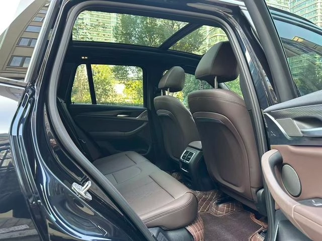 BMW X3 2022 Вторичная модификация xDrive30i Премиум-класса M Ночной костюм экстерьер фото 9