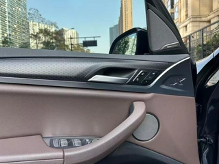 BMW X3 2022 Вторичная модификация xDrive30i Премиум-класса M Ночной костюм интерьер фото 10