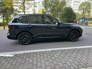 BMW X3 2022 Вторичная модификация xDrive30i Премиум-класса M Ночной костюм интерьер фото 14