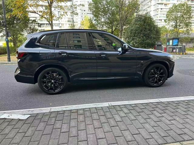 BMW X3 2022 Вторичная модификация xDrive30i Премиум-класса M Ночной костюм интерьер фото 14