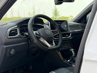 Volkswagen T-Roc 2024 300TSI DSG Chen Guang Edition exterior photo 8