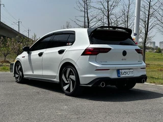Volkswagen Golf GTI 2021 380TSI DSG GTI interior photo 13