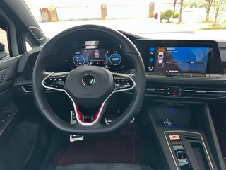 Volkswagen Golf GTI 2021 380TSI DSG GTI interior photo 15