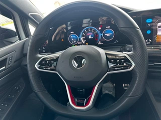 Volkswagen Golf GTI 2021 380TSI DSG GTI interior photo 19