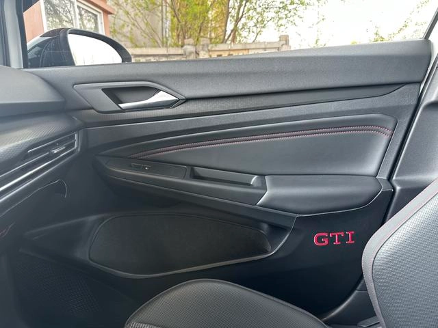 Volkswagen Golf GTI 2021 380TSI DSG GTI interior photo 20