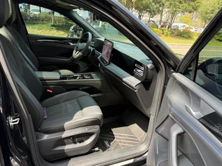 Volkswagen Tiguan L 2024 Pro 330TSI Dos tracciones R-Line Edición de collar inteligente interior foto 8