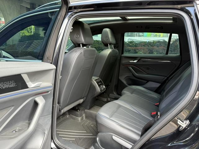 Volkswagen Tiguan L 2024 Pro 330TSI Dos tracciones R-Line Edición de collar inteligente interior foto 12