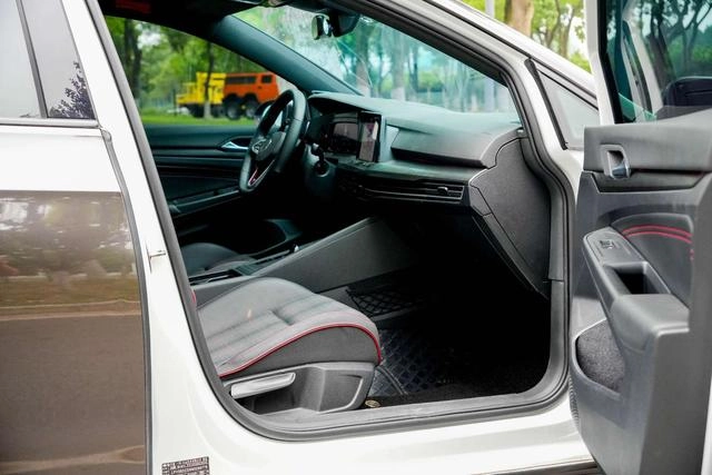 Volkswagen Golf GTI 2021 380TSI DSG GTI intérieur photo 15