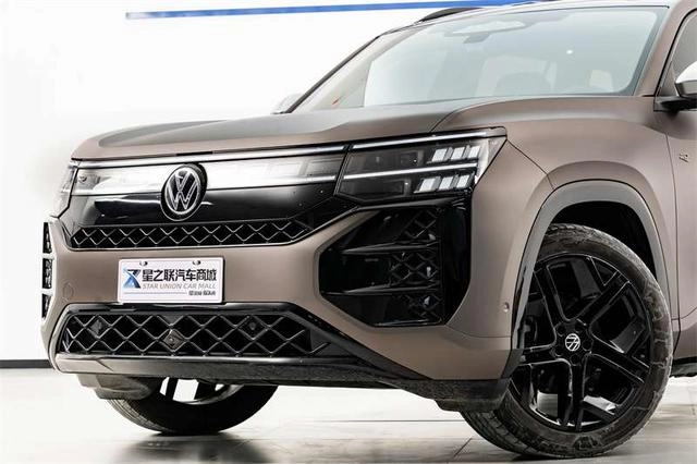 Volkswagen Teramont 2025 Teramont Pro 450TSI Four-wheel drive peak version exterior photo 2