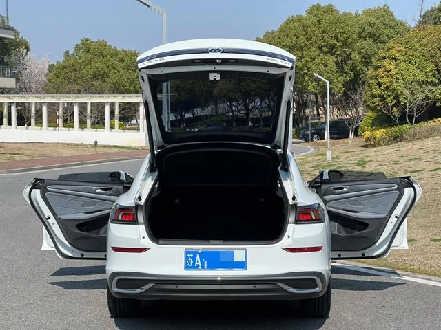 Volkswagen Lamando 2024 Lamando L 280TSI DSG Крутая и острая версия экстерьер фото 8