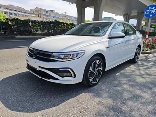 Volkswagen Bora 2023 300TSI DSG Edición Zunxing
