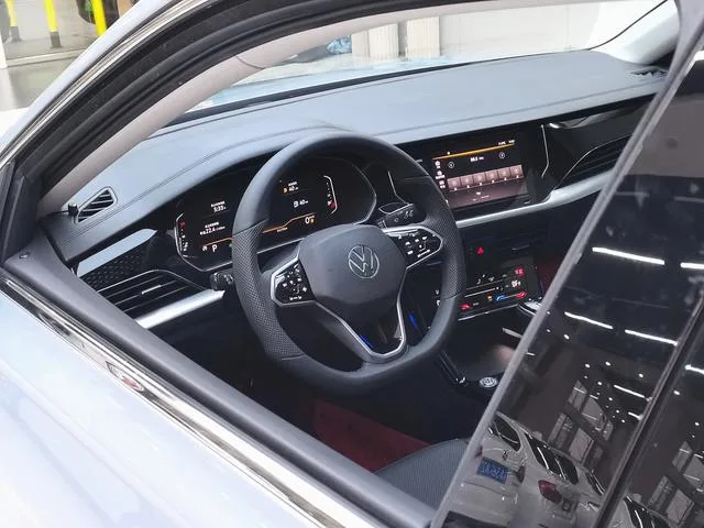 Volkswagen Passat 2024 380TSI Star Elite Edition exterior photo 9