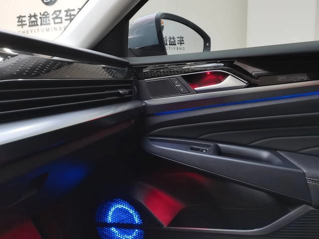 Volkswagen Passat 2024 380TSI Star Elite Edition interior photo 20