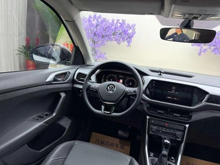 Volkswagen T-Cross 2022 280TSI DSG Luxury Edition interior photo 14