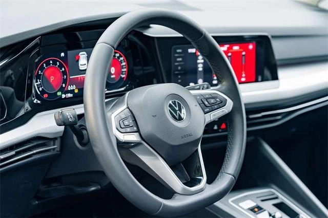 Volkswagen Golf 2021 200TSI DSG Pro exterior foto 9 Volkswagen Golf 2021 200TSI DSG Pro exterior foto 9