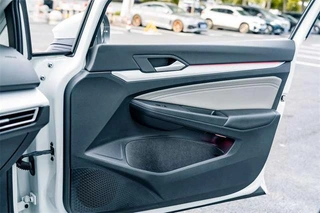 Volkswagen Golf 2021 200TSI DSG Pro interior foto 12 Volkswagen Golf 2021 200TSI DSG Pro interior foto 12
