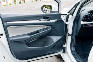 Volkswagen Golf 2021 200TSI DSG Pro interior foto 14 Volkswagen Golf 2021 200TSI DSG Pro interior foto 14