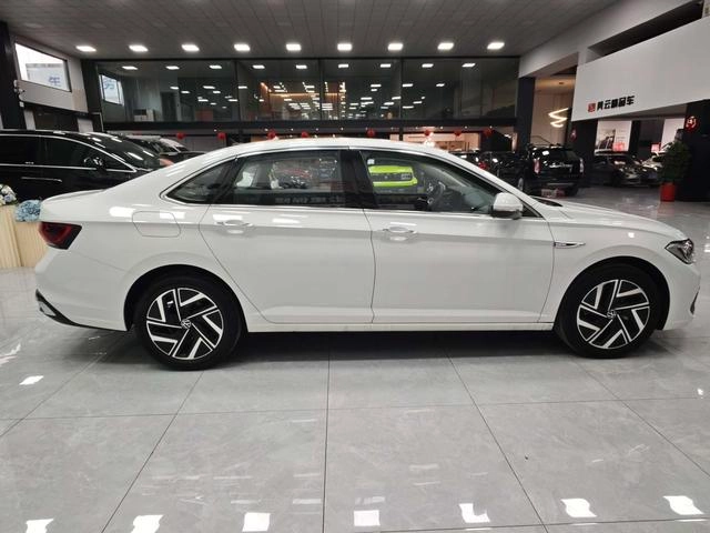 Volkswagen Sagitar 2023 300TSI DSG Premium Edition exterior photo 7