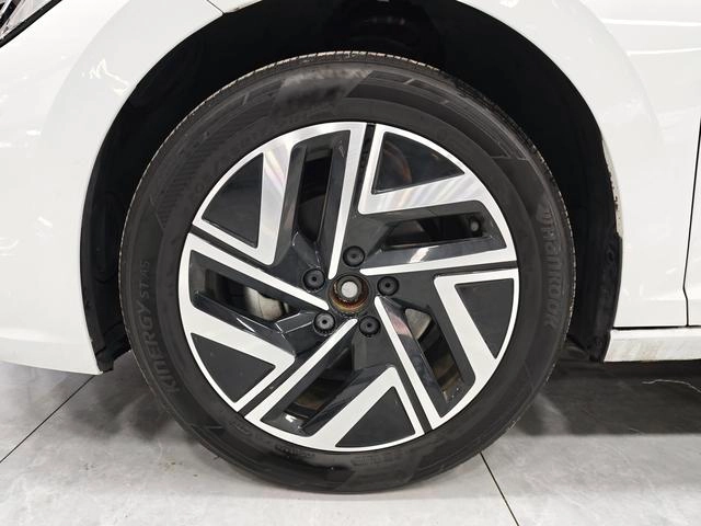 Volkswagen Sagitar 2023 300TSI DSG Premium Edition interior photo 19