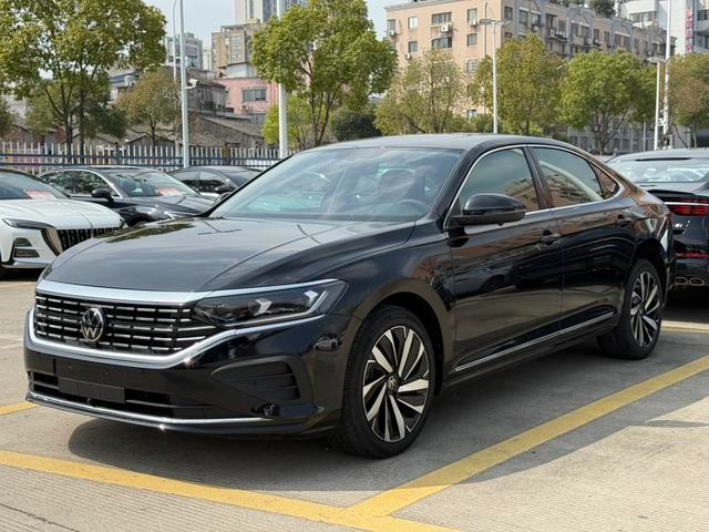 Volkswagen Passat 2024 380TSI Элитная версия экстерьер фото 1 Volkswagen Passat 2024 380TSI Элитная версия экстерьер фото 1