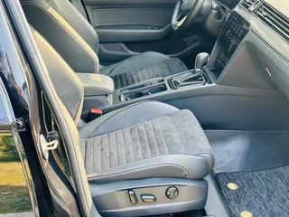 Volkswagen Magotan 2021 330TSI DSG 30 Anniversary Edition interior photo 7