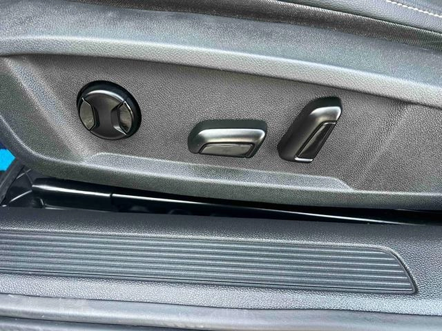 Volkswagen Passat 2022 330TSI Звездное небо элитное издание интерьер фото 17 Volkswagen Passat 2022 330TSI Звездное небо элитное издание интерьер фото 17