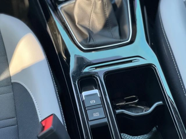 Volkswagen Tharu 2025 New talent 300TSI Sharp Edition interior photo 17
