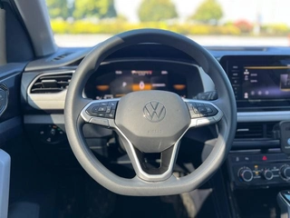 Volkswagen Tharu 2025 New talent 300TSI Sharp Edition interior photo 18