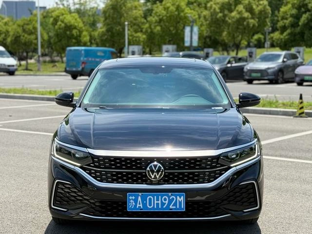 Volkswagen Passat 2022 330TSI Star Elite Edition exterior photo 2