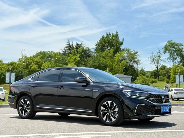 Volkswagen Passat 2022 330TSI Star Elite Edition exterior photo 3