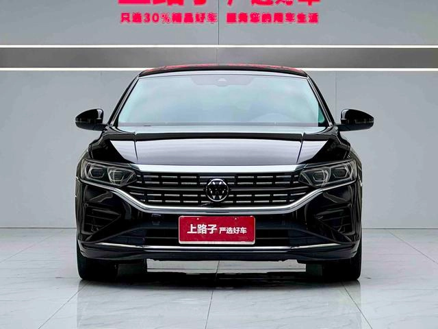 Volkswagen Passat 2022 330TSI Version de luxe extérieur photo 2