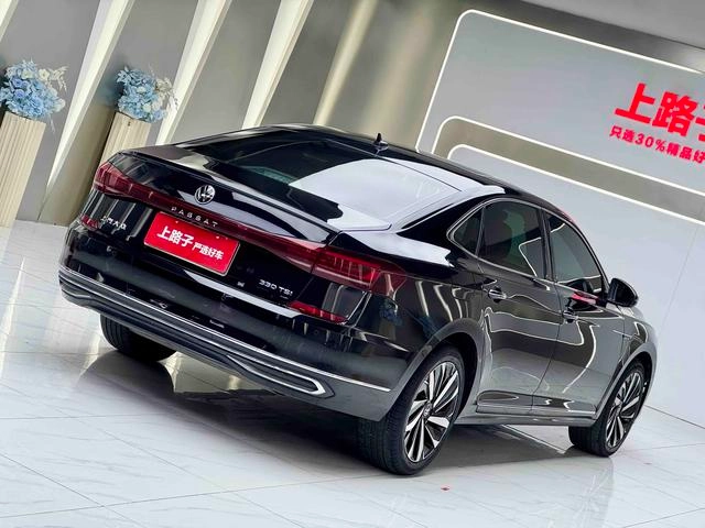Volkswagen Passat 2022 330TSI Version de luxe extérieur photo 6