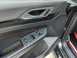 Volkswagen Golf GTI 2021 380TSI DSG GTI интерьер фото 13
