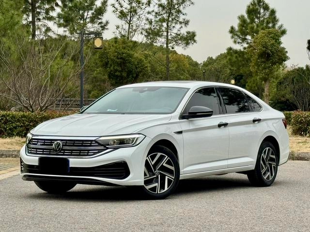Volkswagen Sagitar 2023 300TSI DSG Versión más allá exterior foto 1 Volkswagen Sagitar 2023 300TSI DSG Versión más allá exterior foto 1