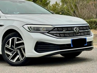 Volkswagen Sagitar 2023 300TSI DSG Versión más allá exterior foto 5 Volkswagen Sagitar 2023 300TSI DSG Versión más allá exterior foto 5