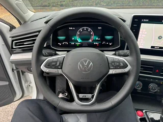 Volkswagen Sagitar 2023 300TSI DSG Versión más allá interior foto 15 Volkswagen Sagitar 2023 300TSI DSG Versión más allá interior foto 15