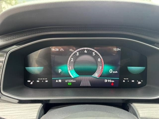 Volkswagen Sagitar 2023 300TSI DSG Versión más allá interior foto 16 Volkswagen Sagitar 2023 300TSI DSG Versión más allá interior foto 16