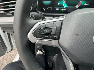 Volkswagen Sagitar 2023 300TSI DSG Versión más allá interior foto 18 Volkswagen Sagitar 2023 300TSI DSG Versión más allá interior foto 18