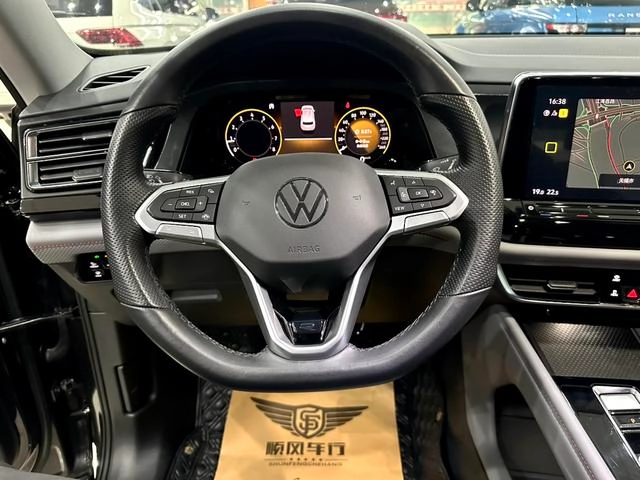 Volkswagen Teramont 2021 Teramont X 330TSI Двухприводная люксовая версия интерьер фото 19