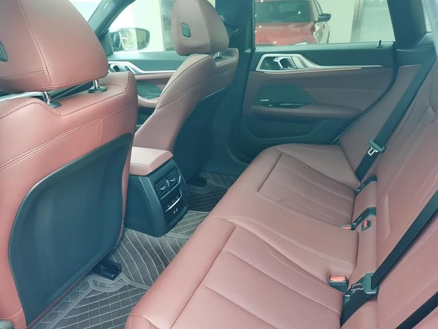 BMW 4 Series 2024 430i Gran Coupe M Sports Night Suit interior photo 16 BMW 4 Series 2024 430i Gran Coupe M Sports Night Suit interior photo 16