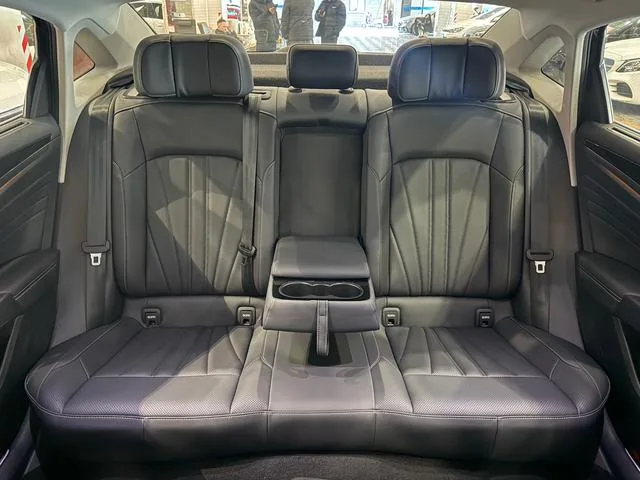 Volkswagen Passat 2025 Expart 380TSI Version Long Yao extérieur photo 6