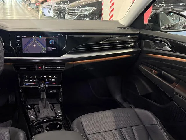 Volkswagen Passat 2025 Expart 380TSI Version Long Yao intérieur photo 11